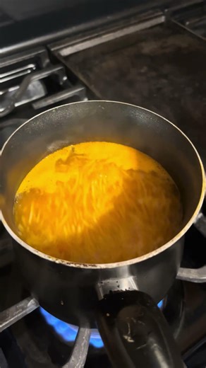 #food #noodles #science convection, currents in action￼
