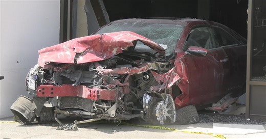 Car crashes into South Mall in Lehigh County