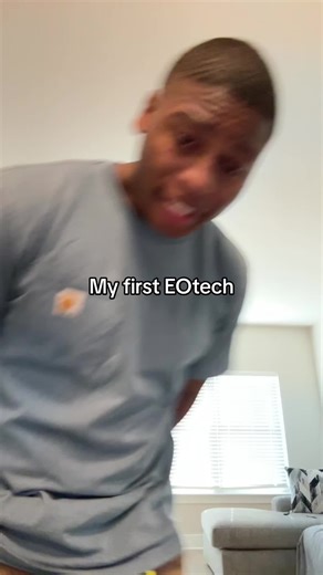Reviewing My First EOtech Optic: User Experiences