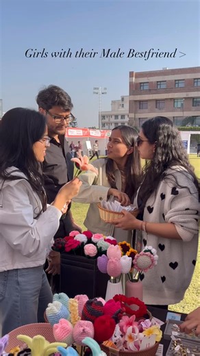 The Artfull Strand on Instagram: "Girls with their Male Bestfriend >>> (Best Friends, Male Best Friend, Explore Page, Viral, Small Business, Trending, Girls Date, Girlfriend, Bestfriends"