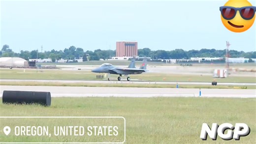 20K views · 640 reactions |  © Boeing Defense: The second combat-ready and final Lot 1 F-15EX Eagle II aircraft for the US Air Force heads to its new home with the 142nd WG. Also known as EX7, this fighter shows a tail of color to represent the home of #OregonGuard #Redhawks and will serve as the Commander's jet. | NextGen PHDefense | Facebook