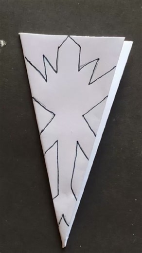 Easy paper snowflake ❄️ #craft #tutorial #diy #snowflakes #paperflower #Origami #fyp