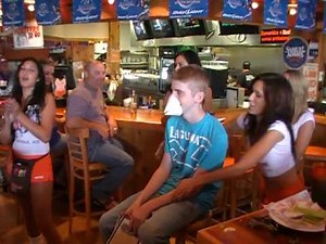 Nick embarassed by Hooters Girls!!