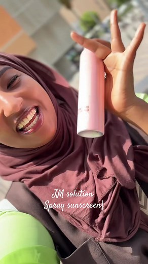 JM Solution Spray Sunscreen: Your Sun Protection