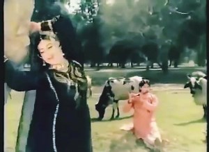 9.8K views · 288 reactions | Sun Wanjhli Di Mithri Taan Ve (Noor Jahan) Music: khwaja khurshid anwar, Lyrics: Ahmad Rahi Movie: Heer Ranjha (Punjabi) (1970) | Classics | Facebook