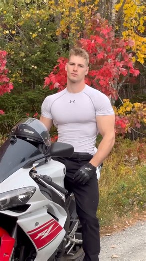 Patrick Leblanc on Instagram: "Whose favourite season is fall? 🍁 . . #explore #fyp #r1"