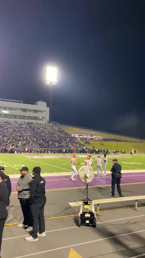 When you’re watching your favorite Drum Major….💜 #drummajor #sfasu #bandfam #proudtobealumberjack #bandlife #lumberjackmarchingband #boldestsoundfromtheoldesttown | Lumberjack Marching Band Fans