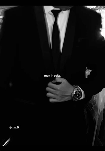don’t know what they’ve put in them but i love suits. #meninsuit #outfitinspo #rxyz_9k