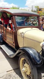 605K views · 13K reactions | Desfile de carros antigos também foi um dos diferenciais que encantou o público no 7 de Setembro, em Irecê. #irece #irecereporter | Irecê Repórter | Facebook