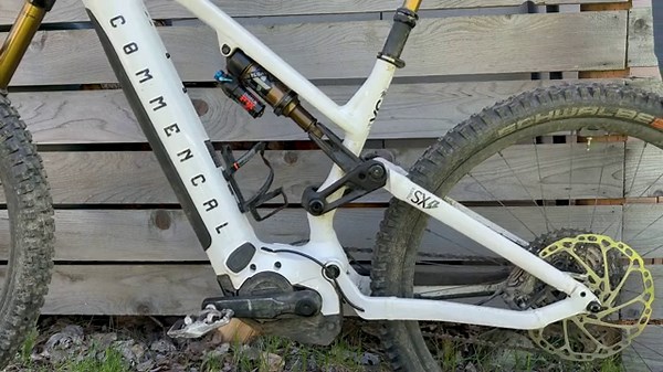 Review: Commencal's Meta Power SX Signature Packs a Punch for the Price