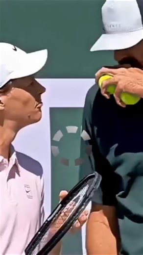 Sinner vs il gigante Opelka: il doppio più divertente dell'anno 🎾 #Tennis