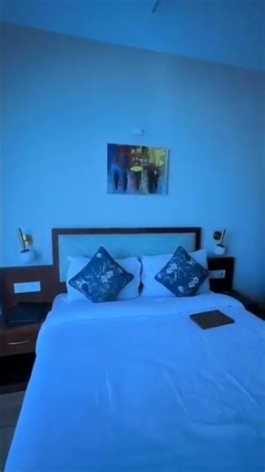 Room with a himalayan view 🪟#sikkimdiaries 🌄