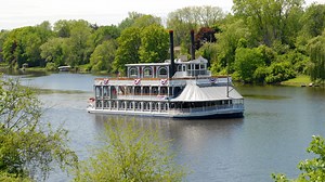 Story from Michigan Princess: Experience Michigan’s beautiful fall colors on a 19th century steam boat in Lansing