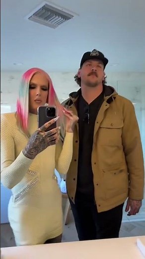 Jeffree Star reveals who is NFL boo is…. #shorts #jeffreestar #NFL #BWTB