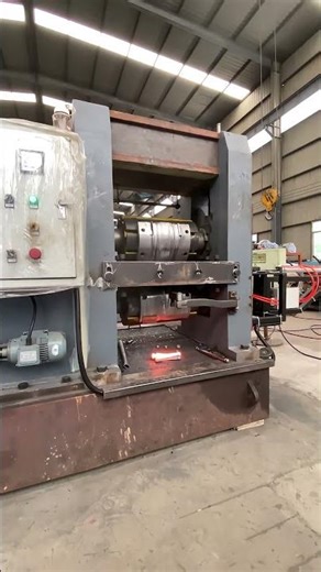 Rolling a ball studs and ball rods forging by Cross wedge rolling machine