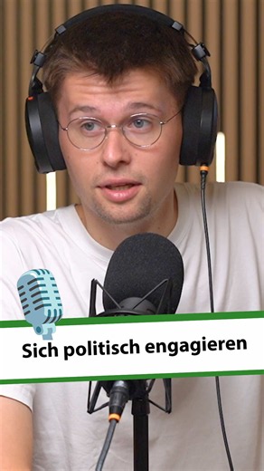 Zu Gast im Podcast war @jakob_springfeld , Aktivist und Autor! Wir haben mit ihm über politisches Engagement gesprochen und darüber, wie man selbst aktiv werden kann. Dabei kann schon der Austausch mit einer weiteren Person helfen, neue Perspektiven zu gewinnen. 🎙️Die ganze Episode findet ihr in allen Podcast-Apps. #easygerman #easygermanpodcast #deutschlernenonline