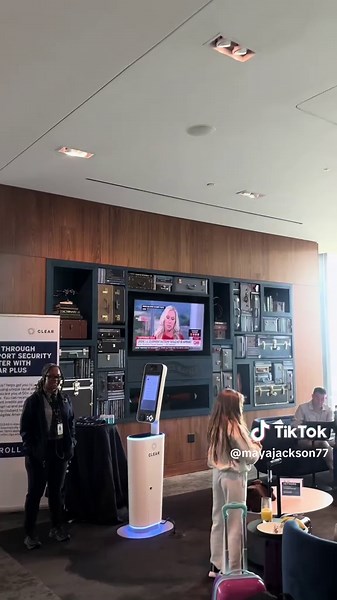 what’s a sky club !!! centurion lounge in atl is 100% it #centurionlounge #amex #fyp #atl