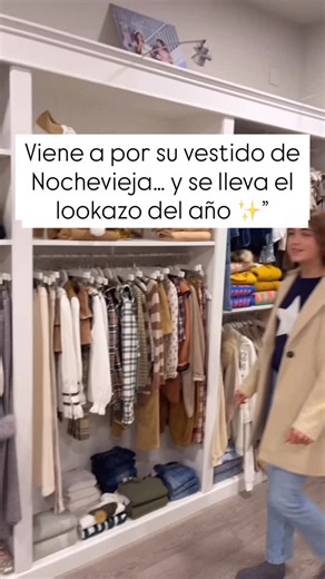 Tienda Multimarcas de Moda Infantil Española on Instagram: "“Las niñas ya se están preparando para Nochevieja… y nuestros vestidos están causando furor ✨” Atentas, mamás ✨ En Topos y Rayas ya se están probando los modelazos para Nochevieja y están volando. Tenemos unos vestidos ideales, de esos que hacen brillar…a un precio estupendo. #modateens #modajuvenil #nochevieja #ropadefiesta #modaconestilo #madeinspain #modainfsntil#modainfantil"