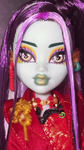 Jinafire Long G3 Amazon Doll - Monster High Fashion Collector