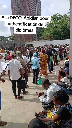 Diplômés en Côte d'Ivoire : Lutte pour l'Emploi