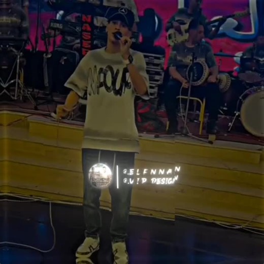 اجعل تصميماتك مميزة مع المصمم البدوي