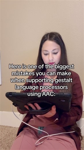 One of the biggest mistakes you can make when supporting gestalt language processors using AAC is overcustomization! Here’s why: 1)There is no need to over customize vocabulary to consist of primarily phrases, even if they are in the early stages of NLA. 2)GLPs need access to single words! We need to provide access to robust AAC systems that can grow along with them. Start with the end in mind! ‼️Comment “AAC” if you’d like to receive a free list of resources to learn more about AAC‼️——. Uno de 