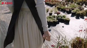 As a complement to other stain removal methods, ASKO has created stain programs that are tailored to both fabric and stain types. 👕 You simply choose the type of fabric and stain, and then let the ASKO washing machine take care of the stain in the best possible way! Learn more: https://us.asko.com/laundry/washing-machines/programs | Purcell Murray