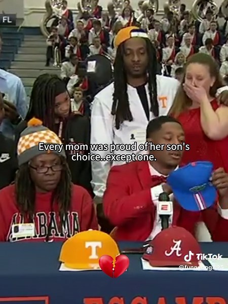 Jacob Copeland's NFL Story: Why Did His Mom Leave? 🥺💔