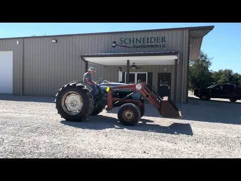 Ford 5000 diesel tractor w loader