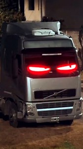 28K views · 607 reactions | Just one look is enough to get anyone to back off  | WTVideo | Facebook