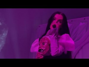 Poppy - Scary Mask (Live)