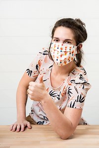 8.3K views · 56 reactions | Meredith shows you how to make 2 custom masks for under $15 with Spoonflower’s DIY Mask Kit. See the full step-by-step instructions (and learn a method for using twill tape instead) >> https://bit.ly/2SL0dJc | Spoonflower | Facebook