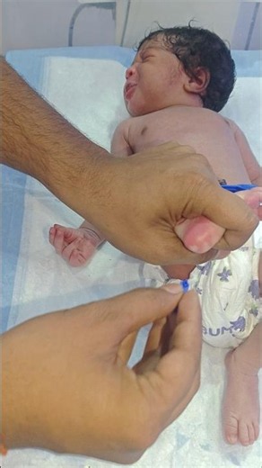 NICU Baby Care Moment ❤️👶#shorts #nicucare #newborn #youtubeshorts #glucose #healthcare #viralshort