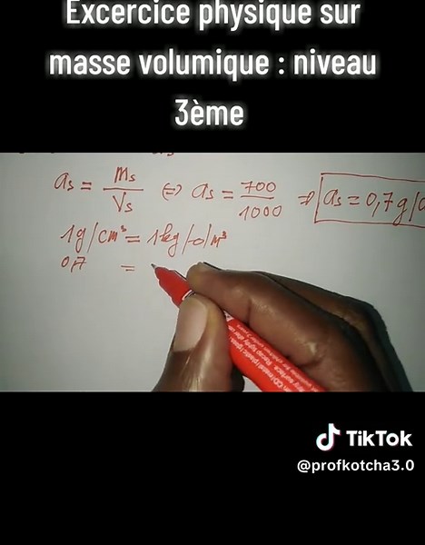 Calcule la masse volumique et la densité d'un objet