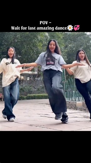 Dhadhang Dhang🌼💞 | Rowdy Rathore| Girl's Dance Cover| WhatsApp(Lyrics) Dance Status #trending#shorts