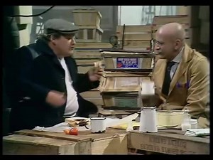 Alf Garnet - Roy Kinnear Warren Mitchell in Alf's empty lunchbox | 50 shades of fun 1