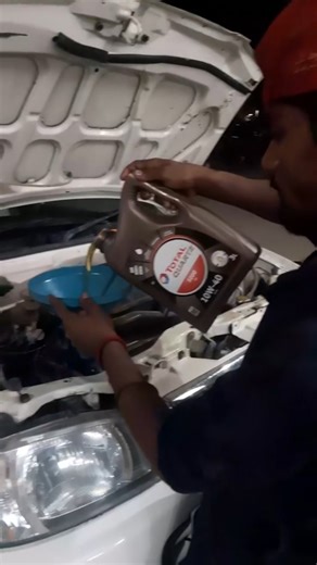 Oil replacement process for Suzuki Alto #cars #oil #suzuki #alto #auto 🚗
