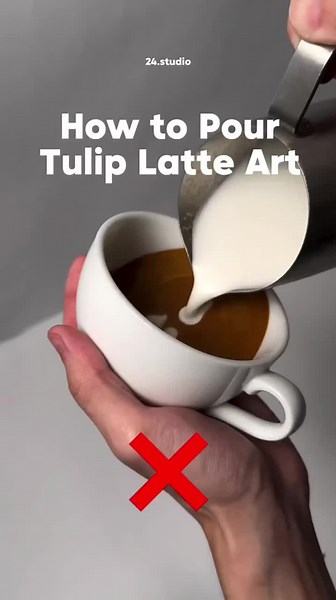 Perfect the art of the tulip! 🌷☕ Learn step-by-step how to pour a flawless tulip latte art design and take your barista skills to the next level. A must-watch for coffee lovers and aspiring latte artists! #TulipLatteArt #LatteArtTutorial #BaristaSkills #CoffeeArt #LatteLovers #CoffeeTok #CafeVibes #SpecialtyCoffee