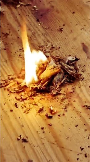 Fire & ferro Rod.#bushcraft