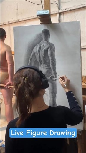 Live Figure Drawing – Capturing the Human Form in Real Time ✍️🎨