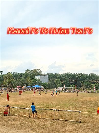 Kenari Fc Vs Hutan Tua Fc Skor (1 : 0) Laga dimenangkan oleh Kenari Fc#Tournamentdusunpendengaran #tournamenminisoccer #bolakaki #sepakbola