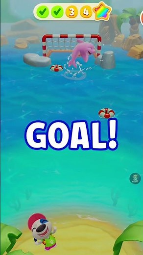 😂Hank Kicks Like a Pro But Hits the Dolphin!⚽🐬 #talkinghank #funny #gaming