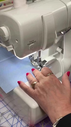 Look at this wave stitch exclusive to Baby Lock Acclaim, Accolade, and Triumph Sergers! #Babylock #Sewing #Serger #Stiching | Gloria Horn Sewing Studio