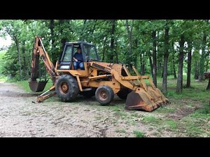 1976 Case 680E Construction King Backhoe with Bucket Loader