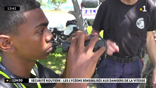 8.6K views · 188 reactions | Sensibilisés à la sécurité routière, des élèves du lycée Léon Lépervanche ont été formés au maniement des radars au Port | Réunion la 1ère | Facebook