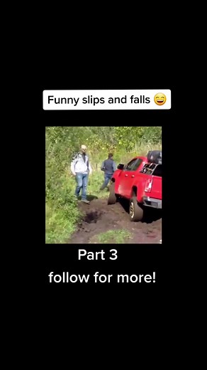 Funny slips and falls 😄 #funny #falling #hilarious #funnyvideos #foryoupage #fyp #unltdclipscomedy