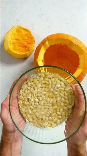 How to roast pumpkin seeds to crispy perfection 🍂🎃