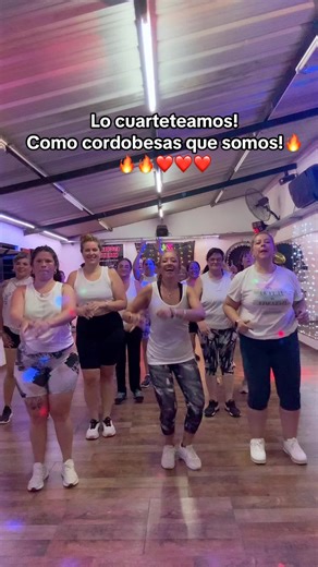 Y post zumba! No nos puede faltar el tema del verano! Como cordobesas que somos!!!🔥🔥🔥💃💃💃 @DesaKTa2 #noseve . . . #zumbaconevacba #zumba®