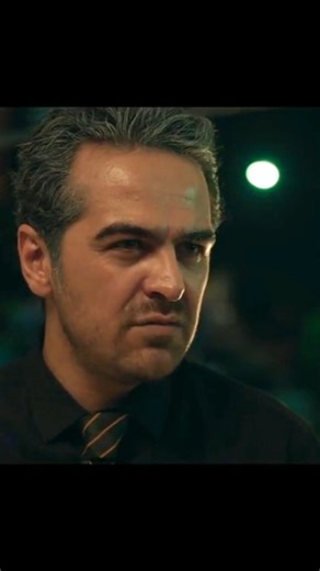 ‎سریال مو به مو ❤‎ on Instagram‎: "پولدار شدم ! َ پخش از شیدا َ دانلود قانونی از بیو پیج َ #سریال_مو_به_مو #نمایش_خانگی #سکانس_برتر #سریال_ایرانی #میرسعید_مولویان"‎