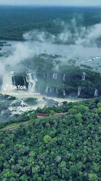Exploring the Majestic Iguazú Falls on the Border